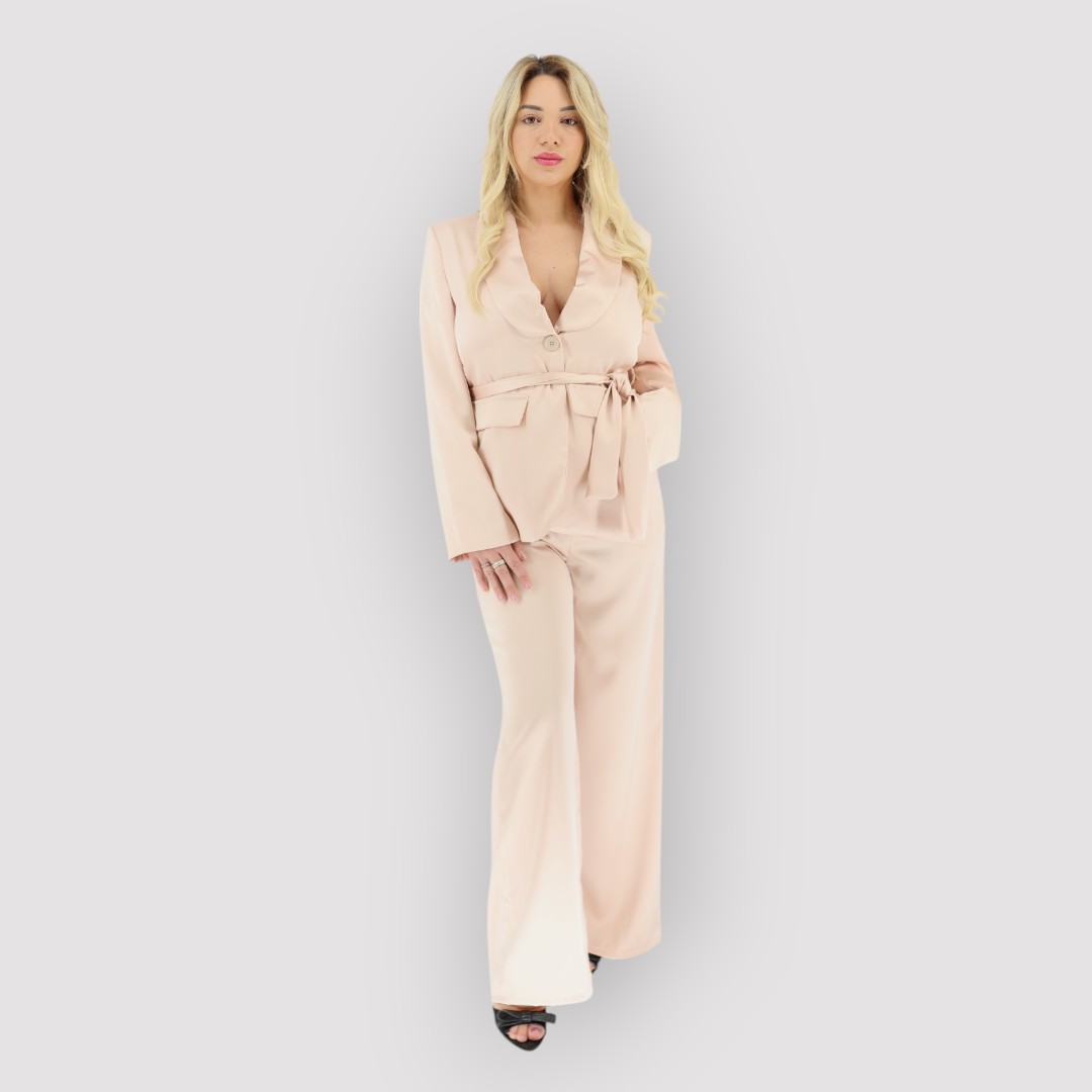 SUIT ELEGANT WOMAN - PALE PINK