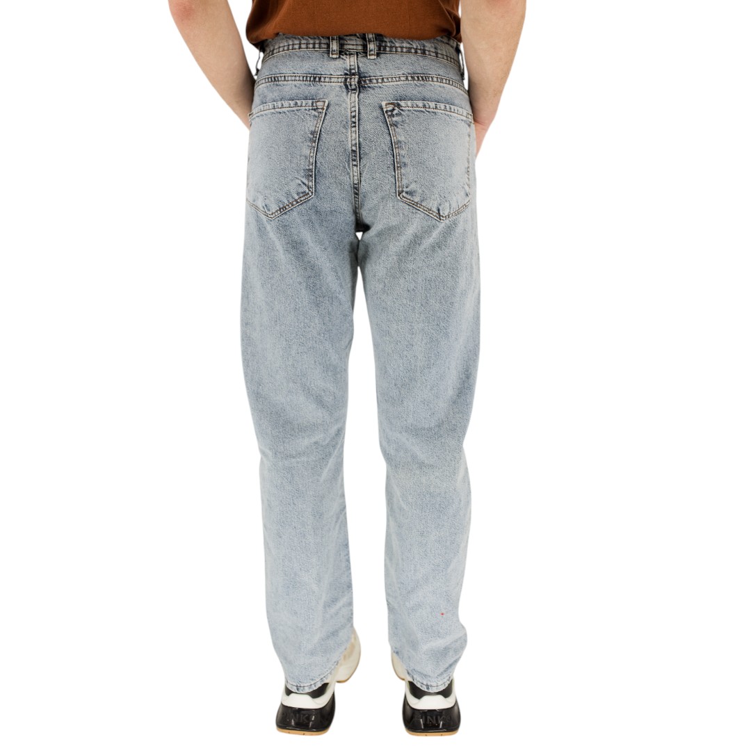 STRAIGHT LEG LIGHT-WASH DENIM - Image 2