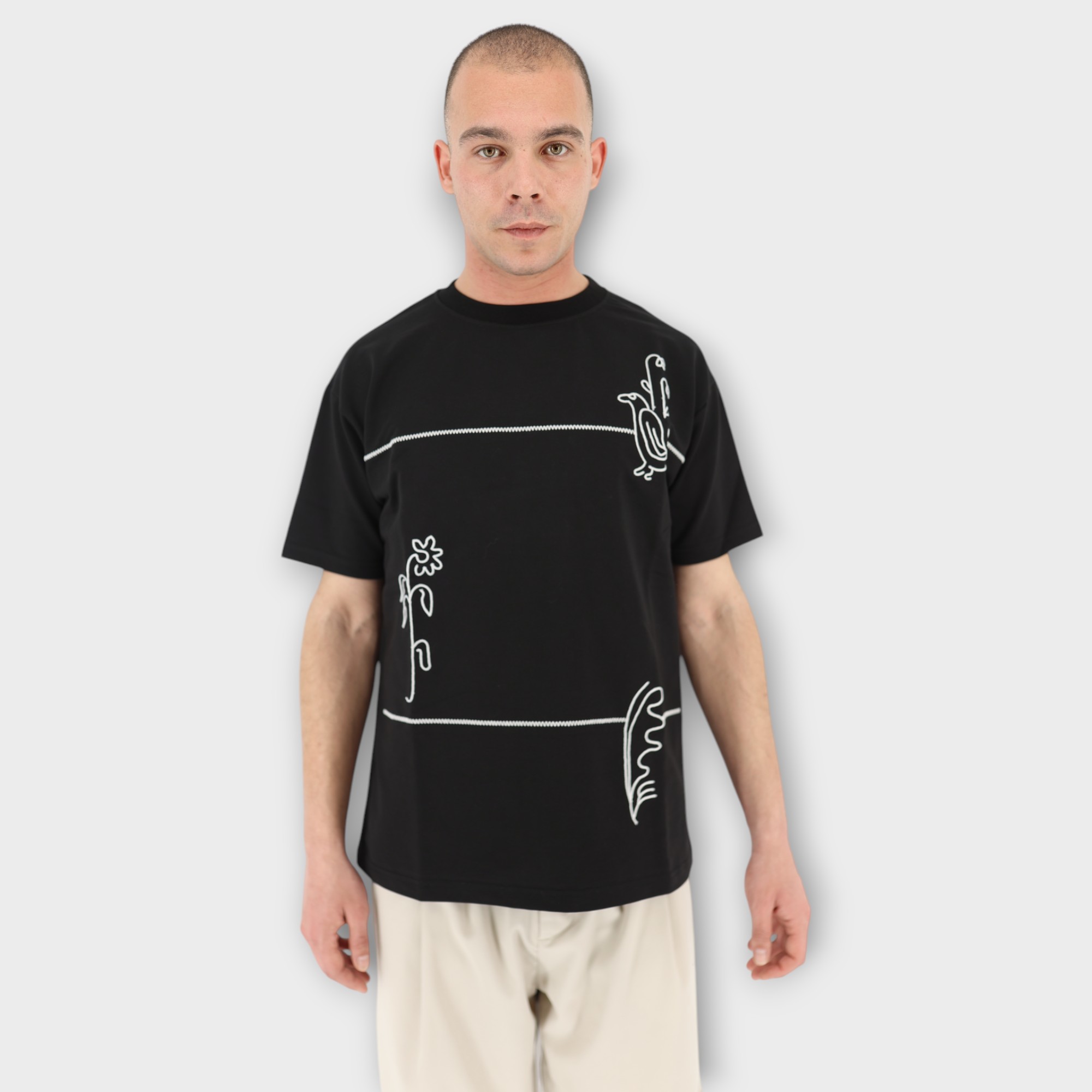 T-shirt με κέντημα - Black